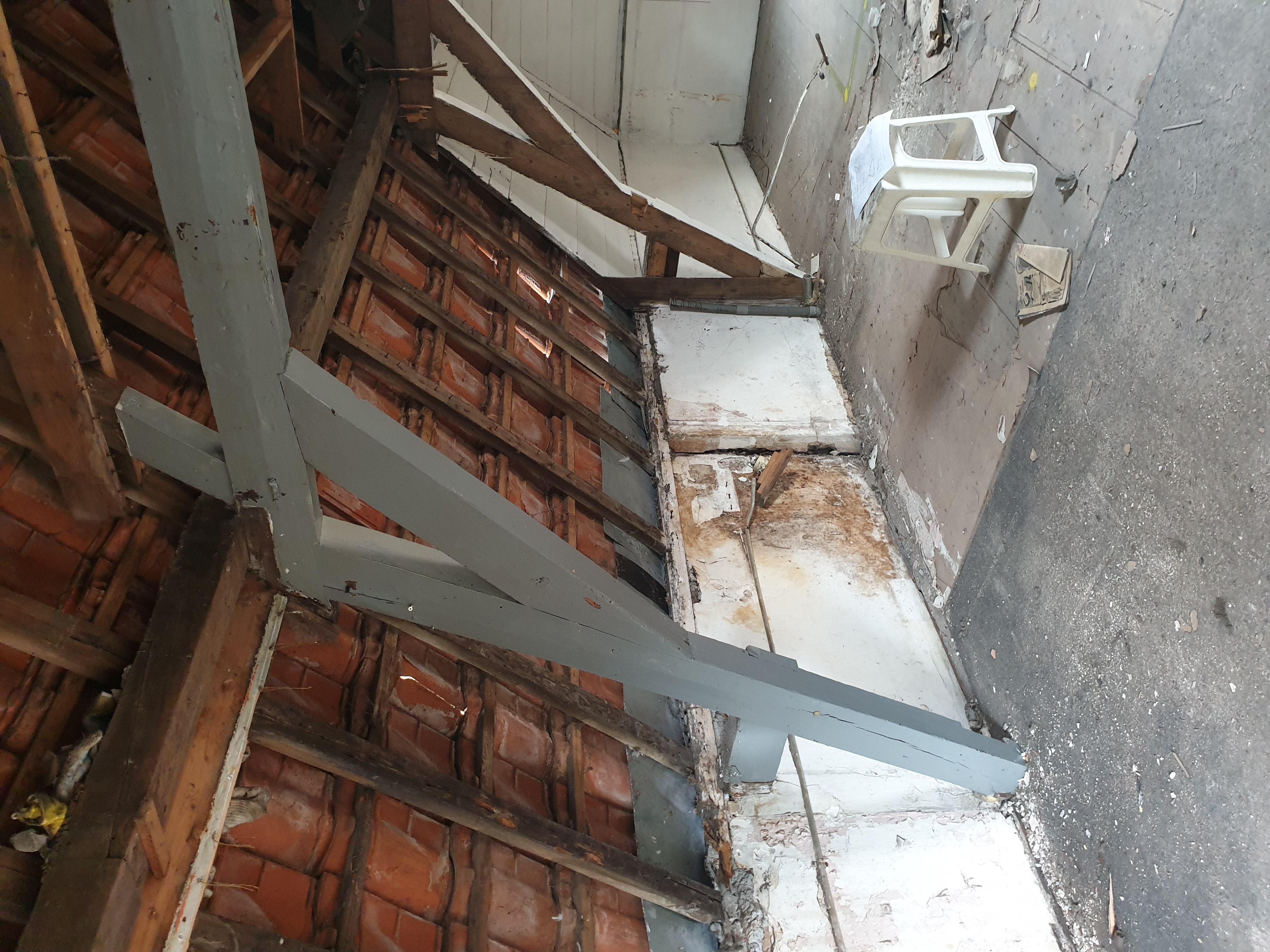 Uitbouw dmv staal constructie en renovatie dak constructie – Assendelftstraat, Den Haag – Voor 3