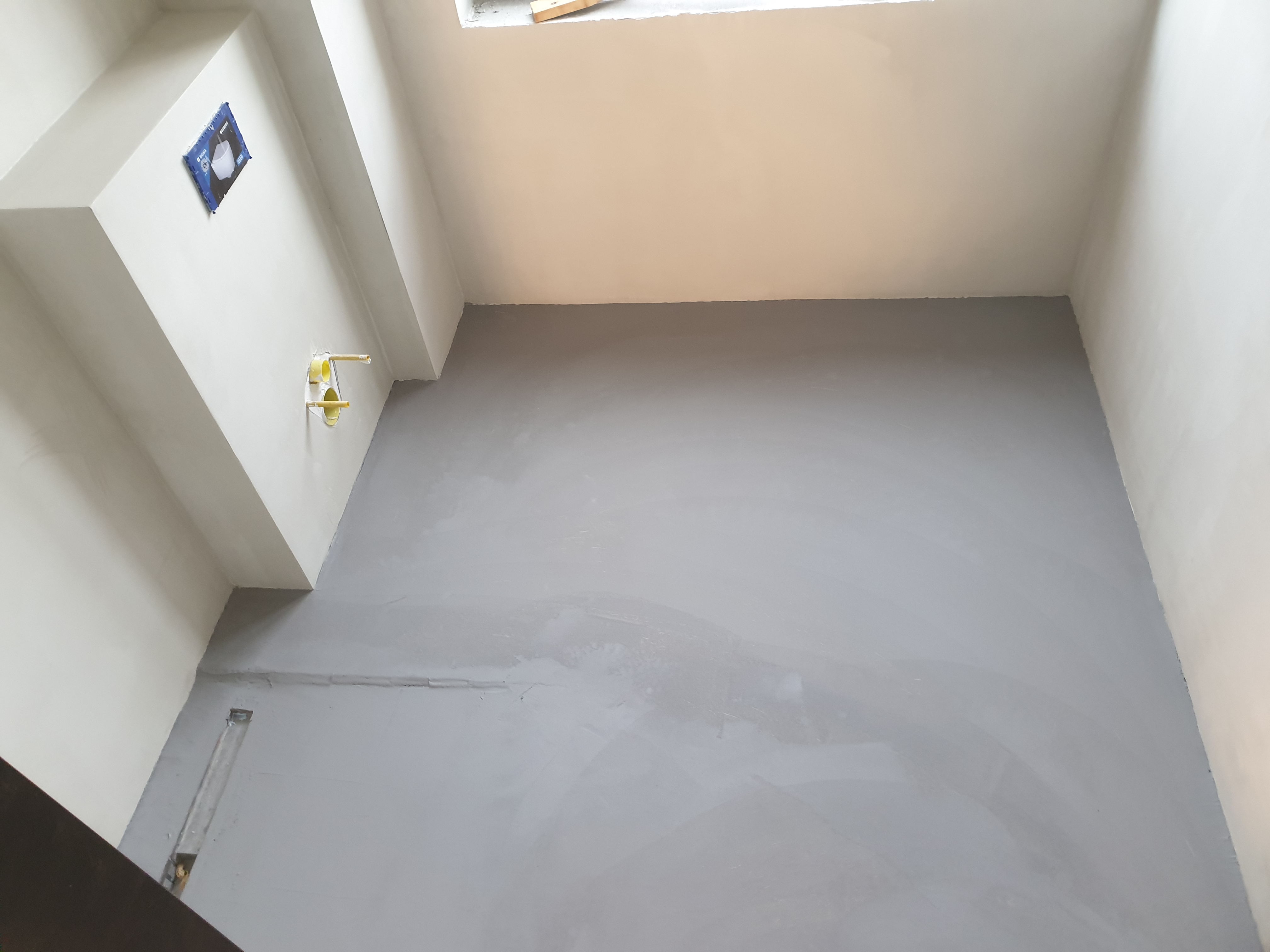Verbouwing badkamer met beton-cire – Barend Hooykaasstraat, Bergschenhoek – Tijdens en impressie 4