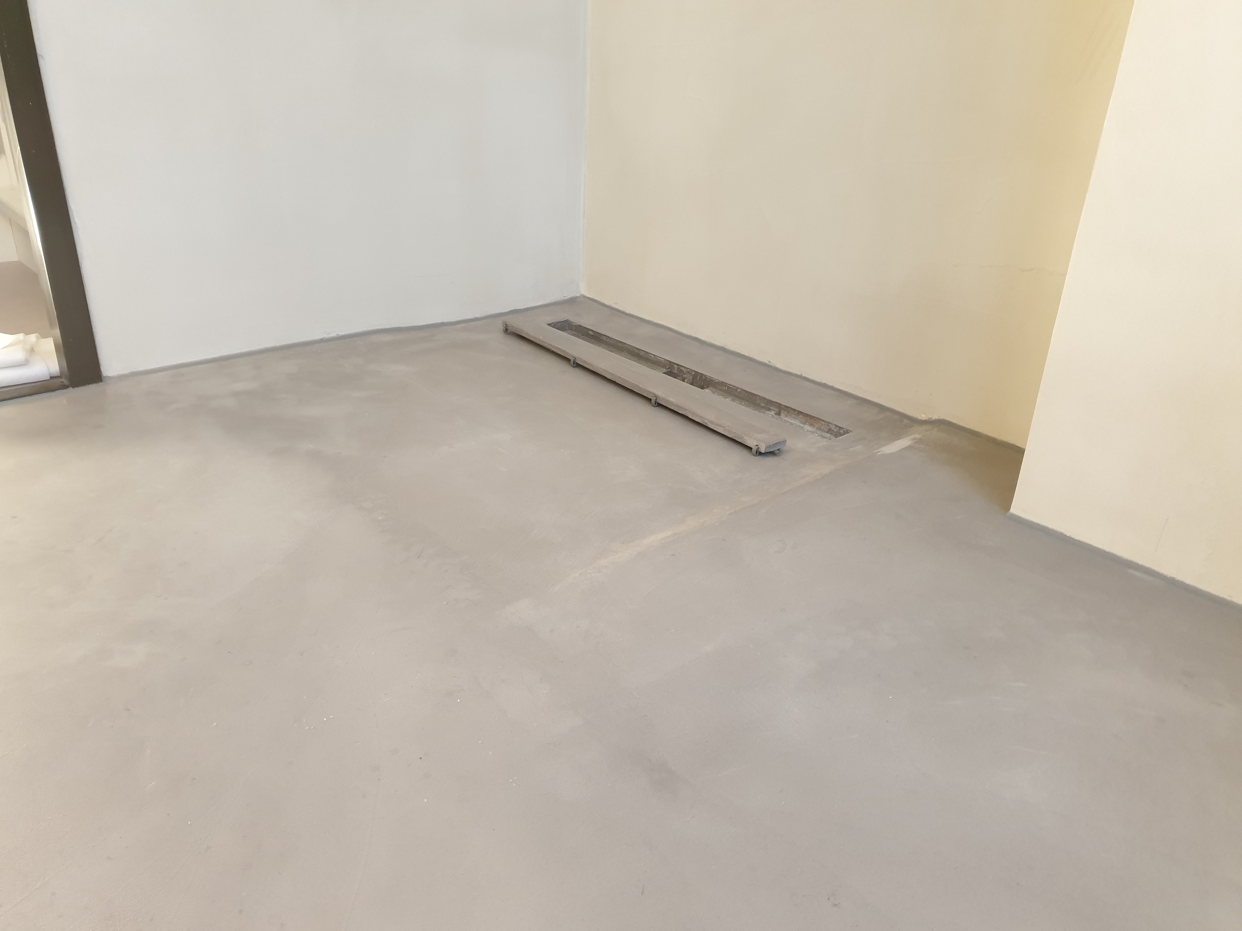 Verbouwing badkamer met beton-cire – Barend Hooykaasstraat, Bergschenhoek – Tijdens en impressie 9