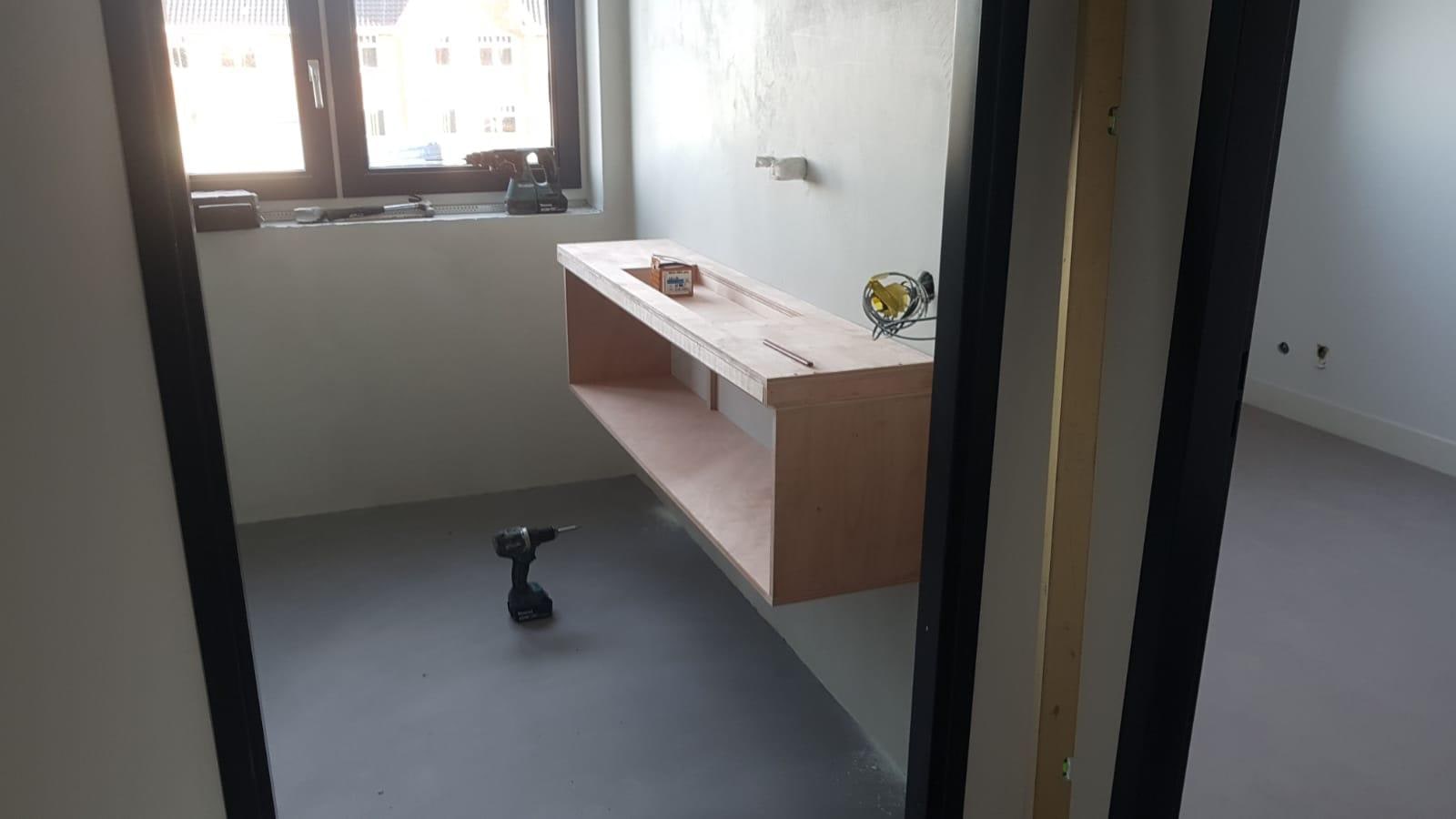 Verbouwing badkamer met beton-cire – Barend Hooykaasstraat, Bergschenhoek – Voor 1