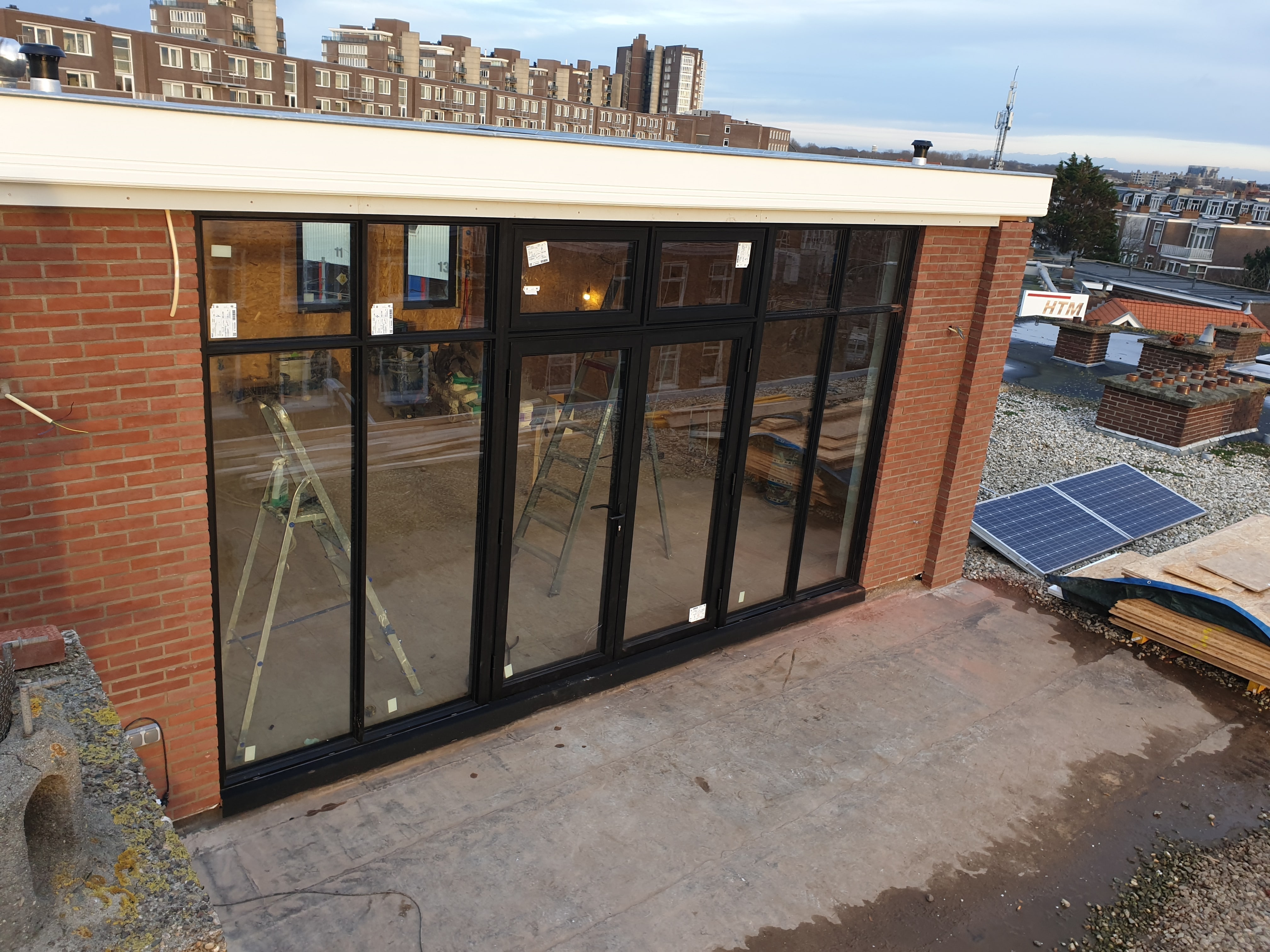 Renovatie en dakopbouw – Gevers Deynootstraat, Den Haag