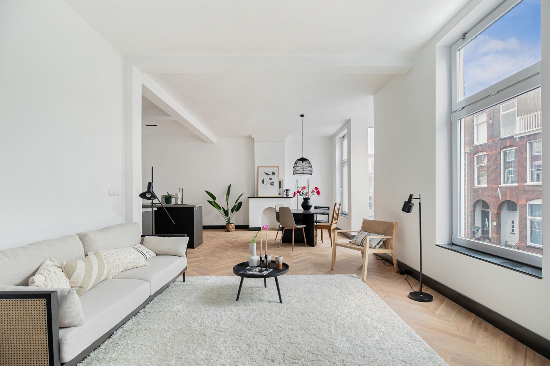 Totale renovatie en plaatsen opbouw – Van Tuyllstraat, Den Haag